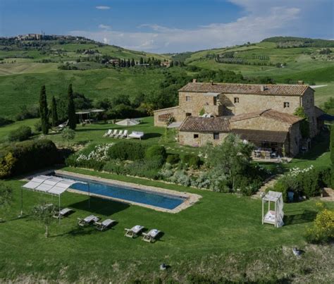 8 Villas in Tuscany with a Pool - Petite Suitcase