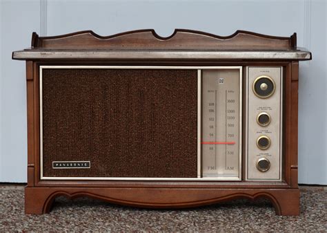 File:Panasonic Model RE-7200 radio.jpg - Wikipedia, the free encyclopedia