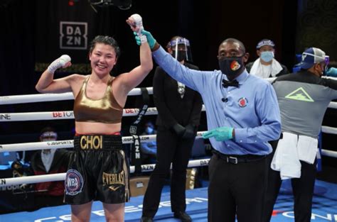 Hyun Mi Choi shined in Hollywood and retained her WBA 130-pound crown ...