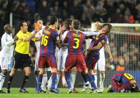 A Recent History of El Clásico – Soccer Politics / The Politics of Football