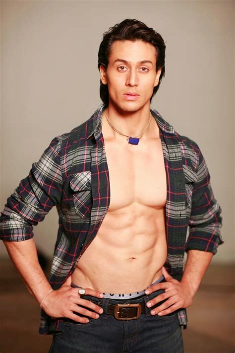 Tiger Shroff Biography, Wiki, Dob, Height, Weight, Sun Sign, Native ...