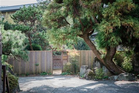 Entrance of a Traditional Japanese House Stock Photo - Image of entrance, history: 177553144