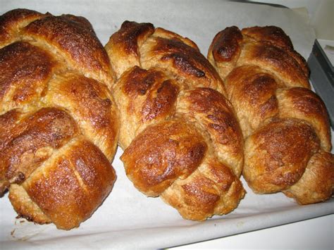 The Baking Sisters: Ethnic Flavor: Adventures in Challah Baking