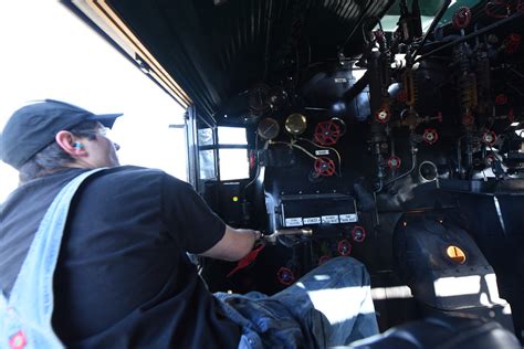 What is it like to ride the cab of Union Pacific No. 4014? - Trains ...