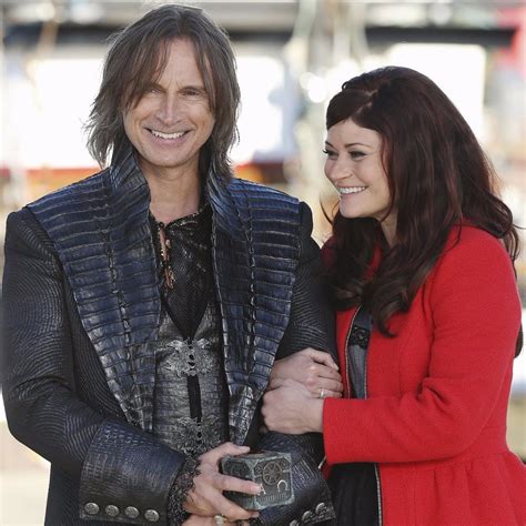 Rumplestiltskin and Belle Moments on Once Upon a Time | POPSUGAR ...