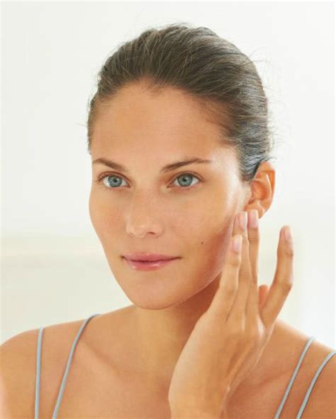 Elemis Peptide4 Night Recovery Cream-Oil | News | BeautyAlmanac