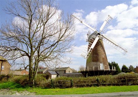 Polegate Windmill © Andrew Huggett cc-by-sa/2.0 :: Geograph Britain and ...