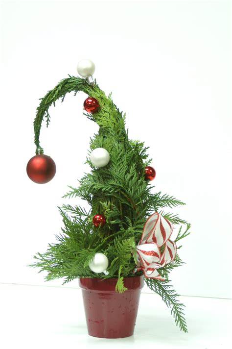 Whoville Christmas Tree! | Whoville christmas, Grinch christmas tree ...