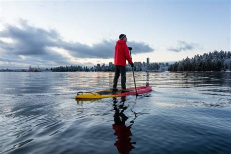 9 essential tips for paddle boarding in winter