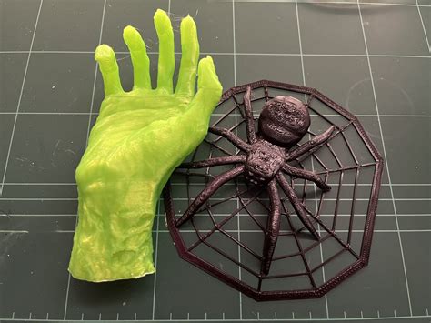 Simple 3D-printed Halloween decorations - Raspberry Pi