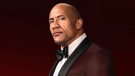 red-notice-poster-dwayne-johnson-tuxedo-netflix - Azra Magazin