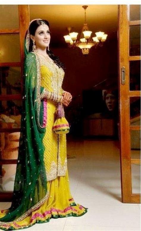 Bridal Mehndi Dresses 2018