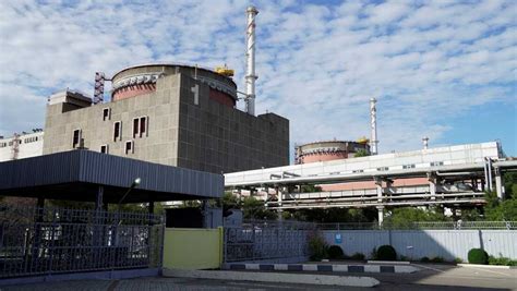 Ukraine's Zaporizhzhia nuclear reactors won't restart until Russians leave : NPR