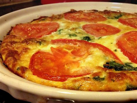 Crustless Crab & Spinach Quiche | Crab quiche, Spinach quiche, Quiche ...