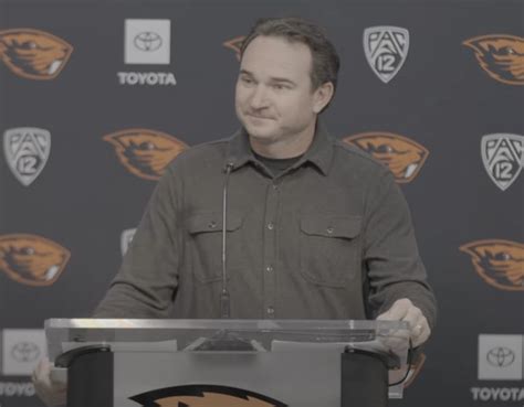 WATCH: Oregon State HC Jonathan Smith Press Conference - BeaversEdge: Oregon State Beavers ...