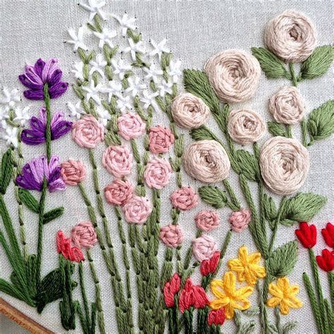 Pin by Brittany Marin on Needlework | Embroidery flowers, Ribbon ...