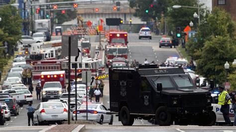 Navy Yard shooting rampage: 12 killed, dead suspect identified | CNN