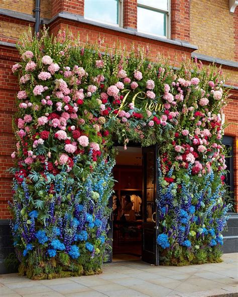 London is in bloom to celebrate Chelsea Flower Show | Flowers london ...