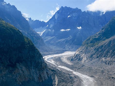 La Mer de Glace, le plus grand glacier français - Découvrir les Alpes