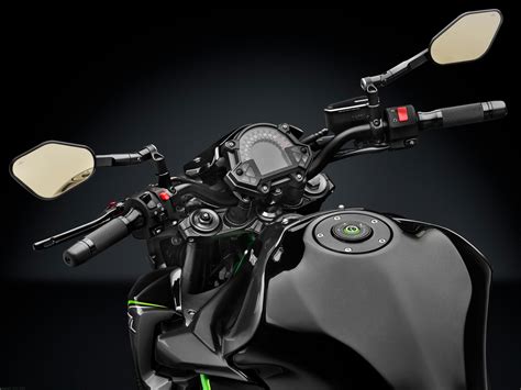 Handlebar Riser by Rizoma Kawasaki / Z900 / 2020 (ZKW033B)