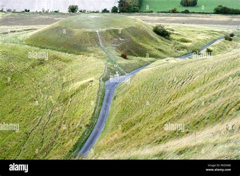 Dragon Hill site of prehistoric fortress Uffington Oxfordshire England Stock Photo - Alamy