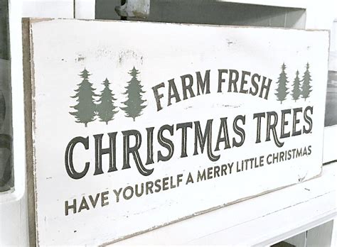 Farm Fresh Rustic Christmas Tree Sign | Homeroad