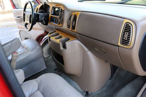 2000 Dodge Ram 1500 Interior