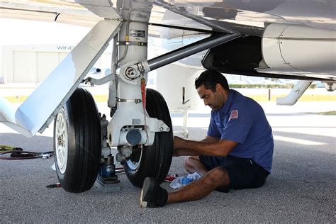 Bombardier Challenger Maintenance and Parts - Banyan Air Service