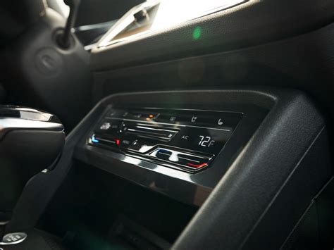 2024 Volkswagen Tiguan: 103 Interior Photos | U.S. News