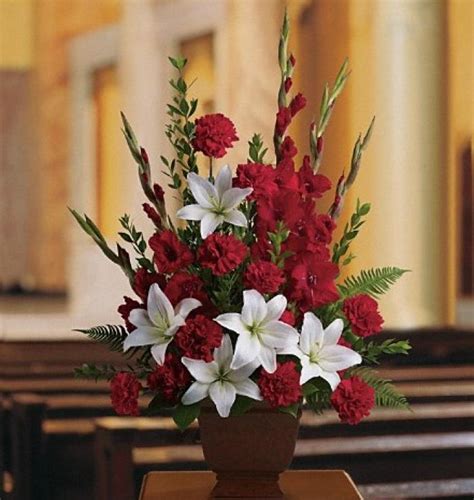 Floral Vases and Baskets | Springfield Funeral Home & Crematorium » Kelowna