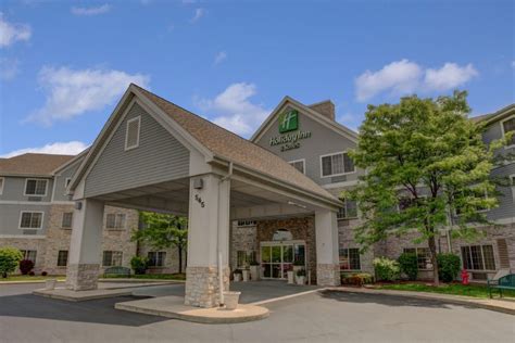 irport Hotels and Parking Near General Mitchell International Airport (Milwaukee) | Park Stay ...