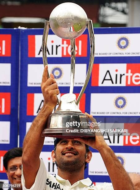 1,132 Dhoni Trophy Stock Photos, High-Res Pictures, and Images - Getty ...