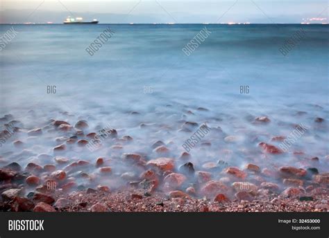 Dry Cargo Ship Red Sea Image & Photo (Free Trial) | Bigstock