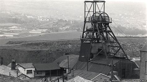 Big Pit in Blaenavon marks 30 years as a mining museum - BBC News