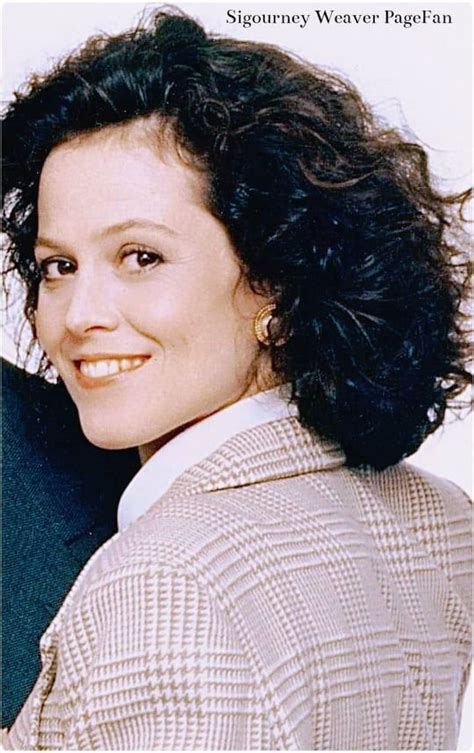 Sigourney Weaver Working Girl 1988 | Sigourney weaver, Sigourney ...