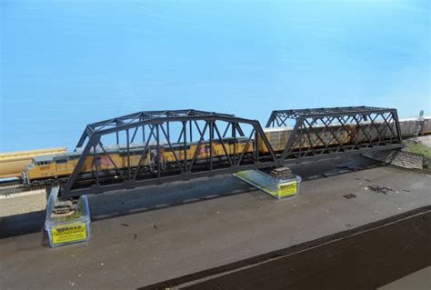 N Scale Union Pacific Railroad - Class I Midwest Model Railroading: Mississippi River Bridges ...