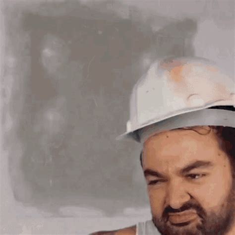 Barriga Pedreiro GIF - Barriga Pedreiro ConstructionWorker - Discover ...