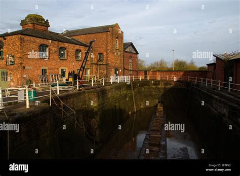 Gloucester Docks, Gloucestershire Stock Photo - Alamy