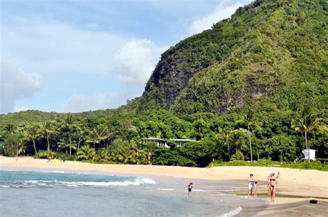 Tunnels Beach - Haena, Kauai Hawaii | Kauai.com