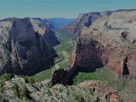 Observation Point, Zion National Park OC [4583x3437] : r/EarthPorn