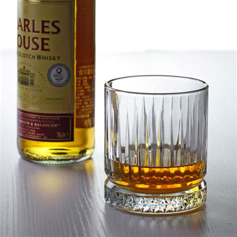 Crystal Bourbon Glasses - Meticulously Crafted Excellence | Glasscias