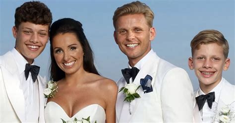 Jeff Brazier marries Kate Dwyer with his sons by his side on a clifftop in Portugal: 'She's ...