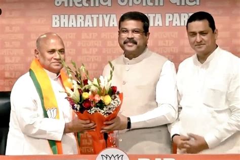 Former JDU President And Nitish Kumar Confidante RCP Singh Joins BJP