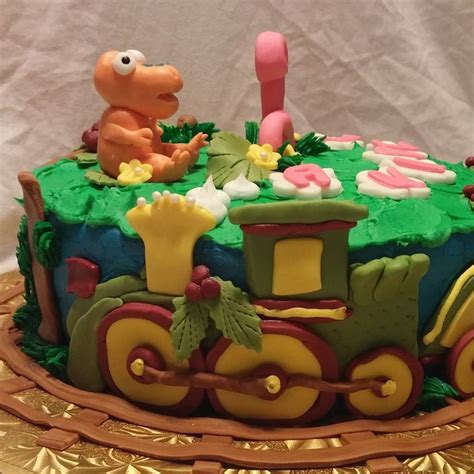 Dinosaur Train Cake | Dinosaur train cakes, Train cake, Cake