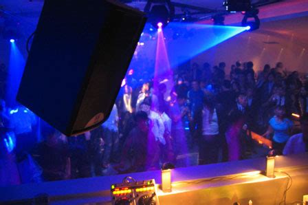 3 discotheque discos in Guwahati | nightlife in Guwahati