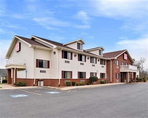 ECONO LODGE INN & SUITES SHELBYVILLE - Updated 2024 Prices & Hotel Reviews (TN)