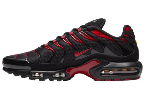 Nike Air Max Plus Black University Red CU4864-001 Release Date - SBD