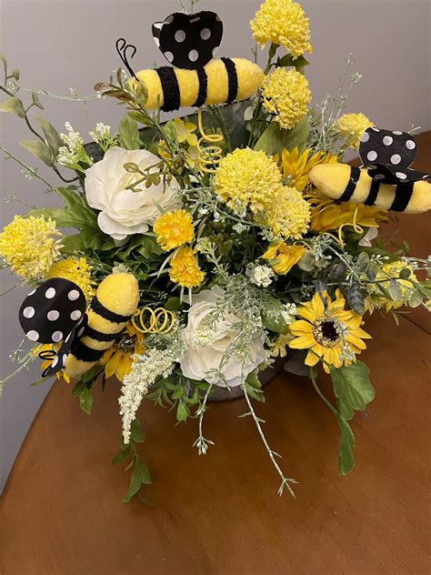 Bee decoration bee centerpiece bee decor bumble bee | Etsy