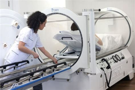 What is hyperbaric medicine? Learn about this treatment and its ...