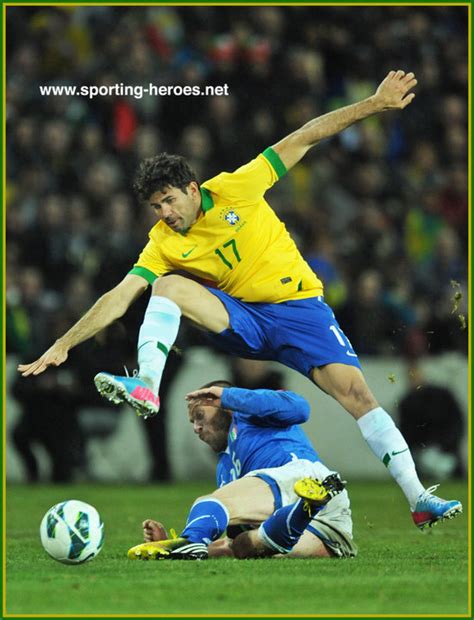 Diego COSTA - International football matches for Brazil in 2013. - Brasil